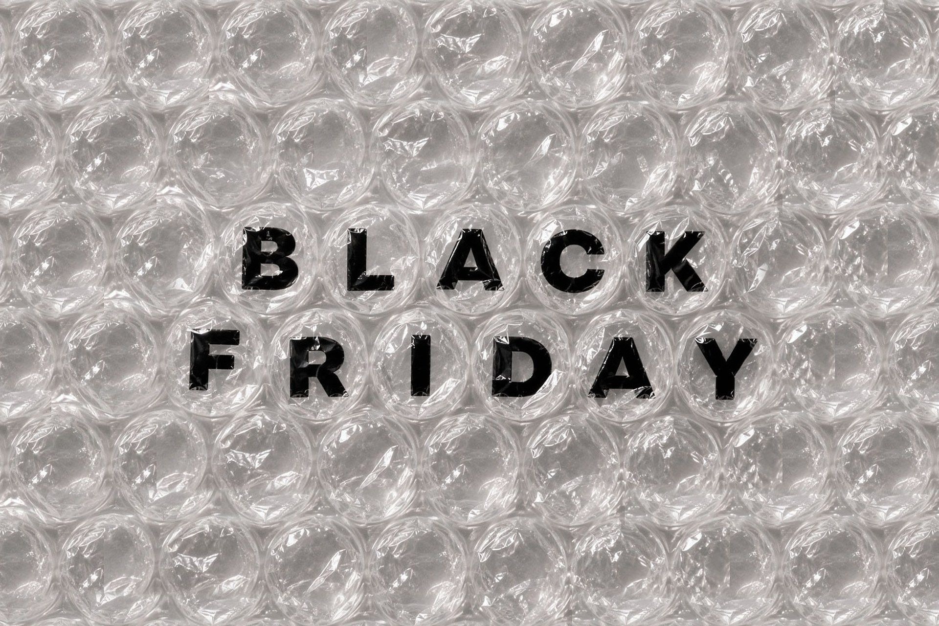 Black Friday 2026: vince chi sa cosa dire (non chi sconta)